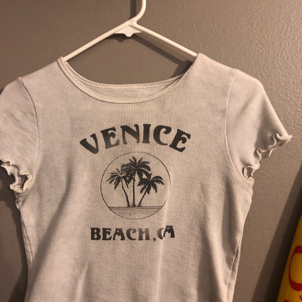 Graphic cropped t shirt